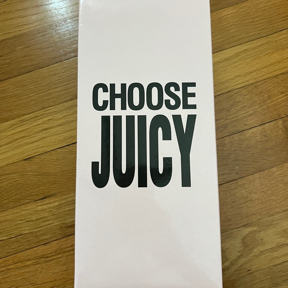 Juicy Couture Callie Sandals - Picture 7 of 7